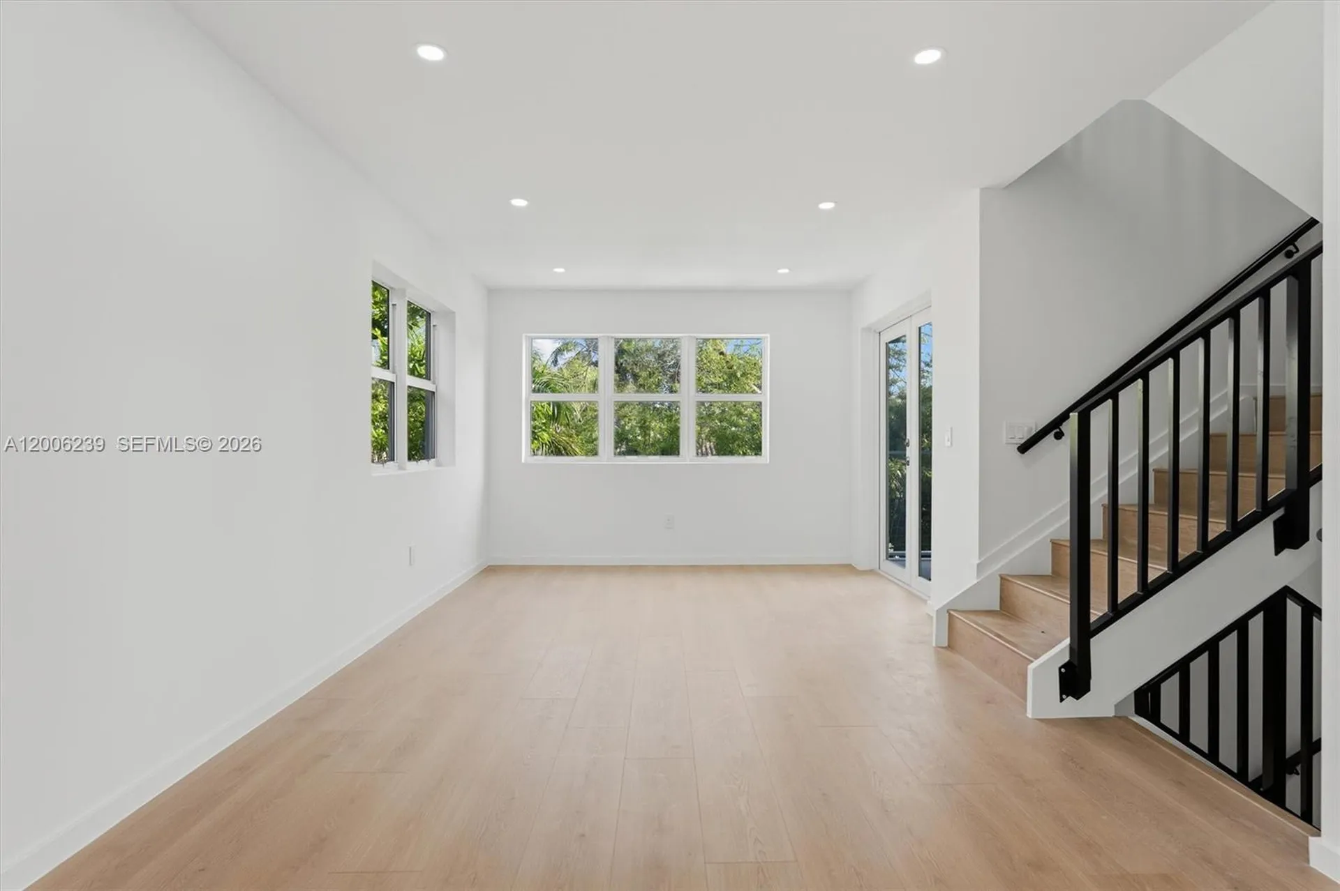 824 SE 12th Court Fort Lauderdale FL 33316