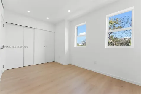 824 SE 12th Court Fort Lauderdale FL 33316