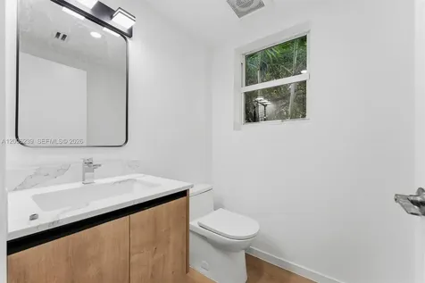 824 SE 12th Court Fort Lauderdale FL 33316