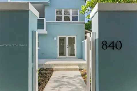 824 SE 12th Court Fort Lauderdale FL 33316