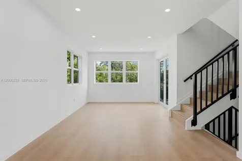 824 SE 12th Court Fort Lauderdale FL 33316