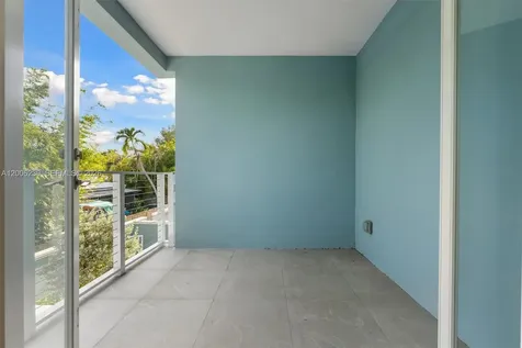 824 SE 12th Court Fort Lauderdale FL 33316
