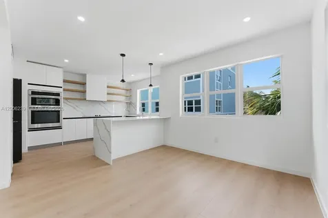 824 SE 12th Court Fort Lauderdale FL 33316