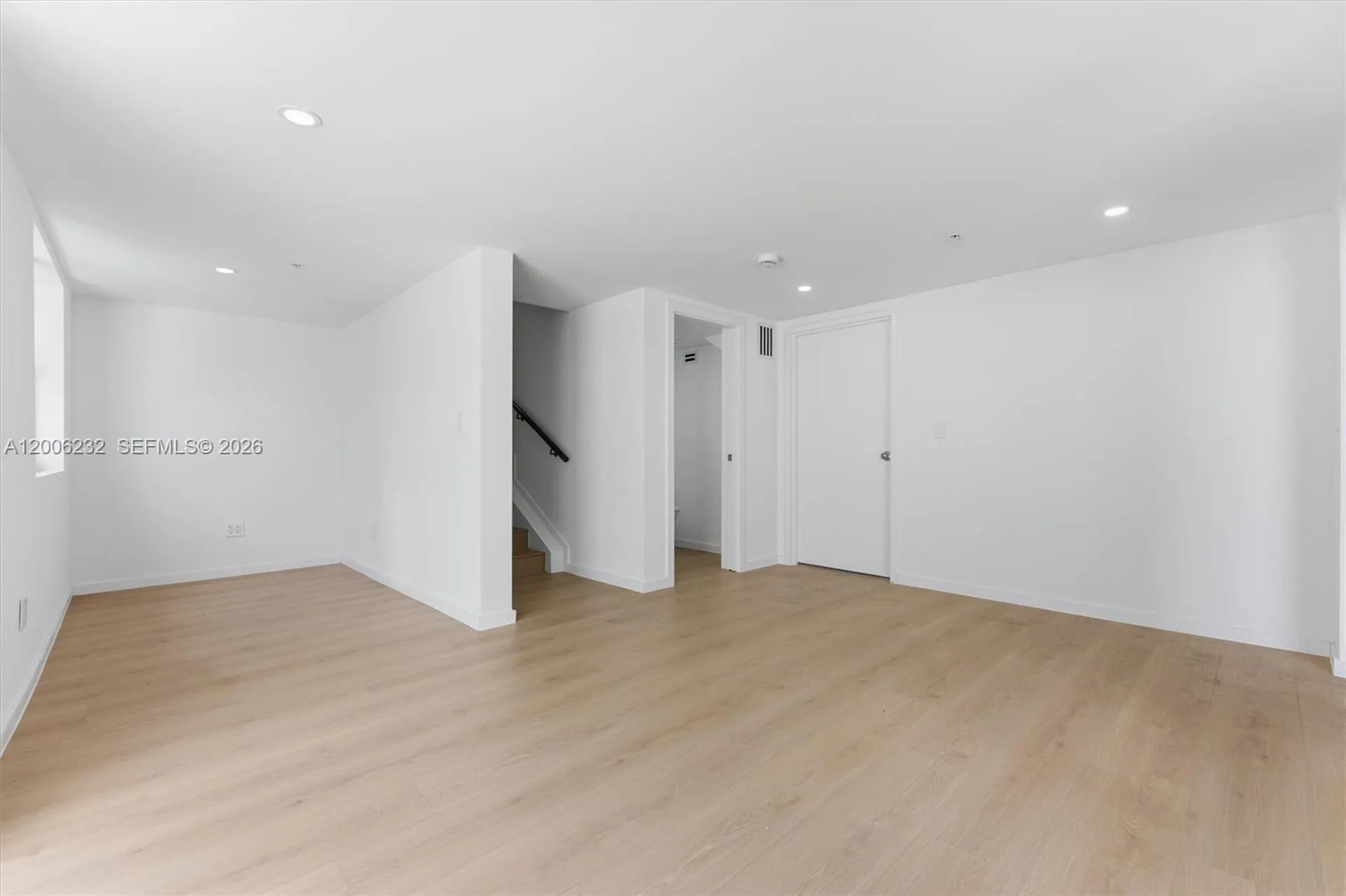 824 SE 12th Court Fort Lauderdale FL 33316