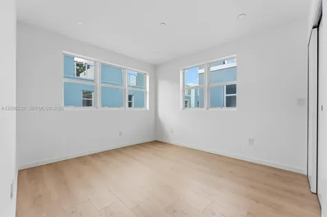 824 SE 12th Court Fort Lauderdale FL 33316