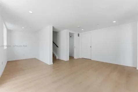 824 SE 12th Court Fort Lauderdale FL 33316
