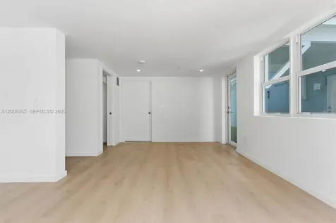 824 SE 12th Court Fort Lauderdale FL 33316