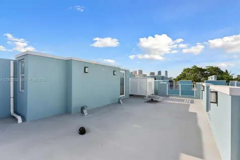 824 SE 12th Court Fort Lauderdale FL 33316