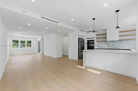 824 SE 12th Court Fort Lauderdale FL 33316
