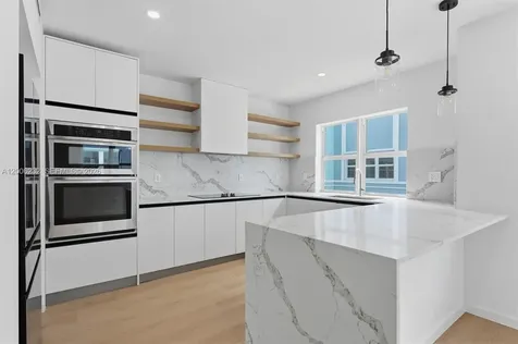 824 SE 12th Court Fort Lauderdale FL 33316