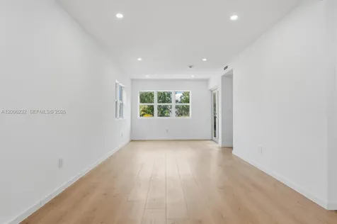 824 SE 12th Court Fort Lauderdale FL 33316