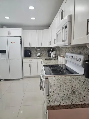 20400 W Country Club Drive Aventura FL 33180