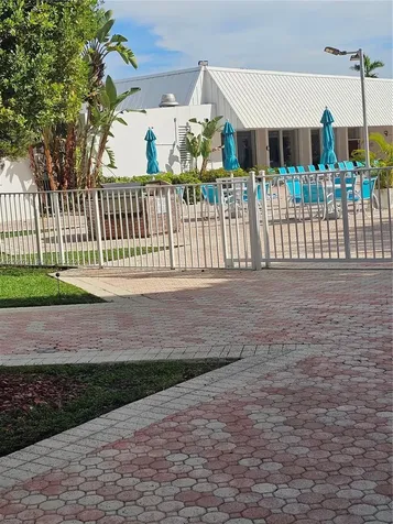 20400 W Country Club Drive Aventura FL 33180