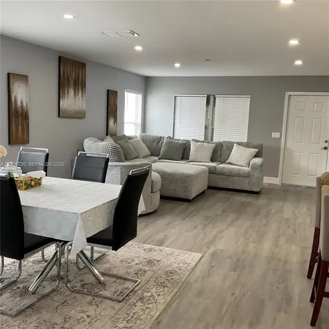 1903 Binnacle Kissimmee FL 34744