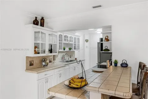 9625 SW 47th Street Miami FL 33165