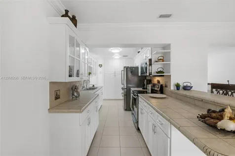 9625 SW 47th Street Miami FL 33165