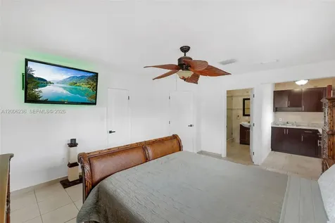 9625 SW 47th Street Miami FL 33165