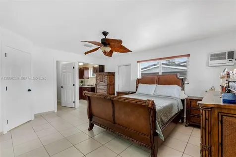 9625 SW 47th Street Miami FL 33165