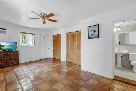 9625 SW 47th Street Miami FL 33165