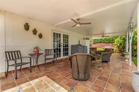 9625 SW 47th Street Miami FL 33165