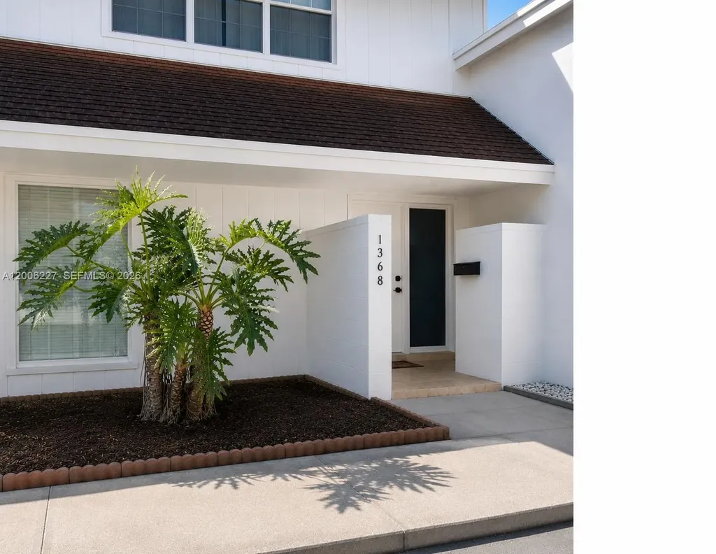 1368 Seaview North Lauderdale FL 33068