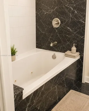 1368 Seaview North Lauderdale FL 33068