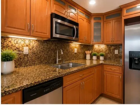 1368 Seaview North Lauderdale FL 33068