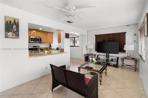 4402 NW 44th Avenue Tamarac FL 33319