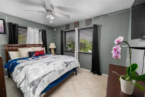 4402 NW 44th Avenue Tamarac FL 33319