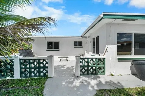 4402 NW 44th Avenue Tamarac FL 33319