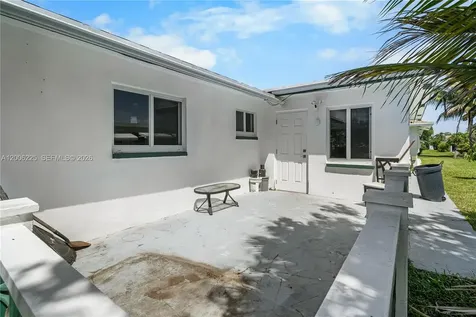 4402 NW 44th Avenue Tamarac FL 33319