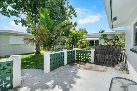 4402 NW 44th Avenue Tamarac FL 33319