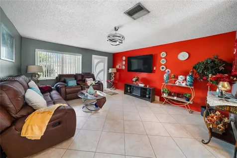 4402 NW 44th Avenue Tamarac FL 33319