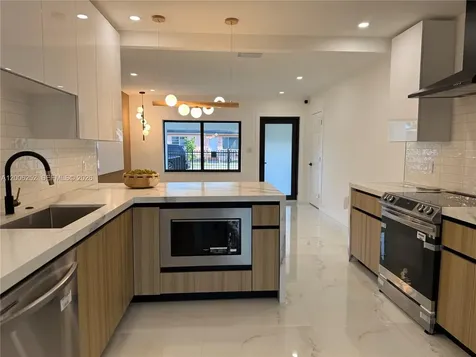 1151 NW 112th Street Miami FL 33168