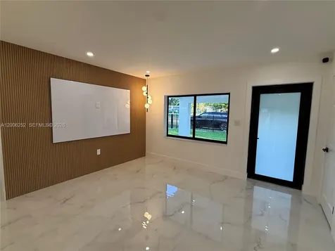 1151 NW 112th Street Miami FL 33168
