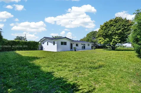 8161 SW 104th Street Miami FL 33156