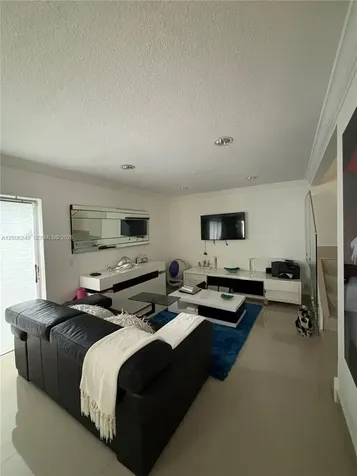 1351 Garden Road Weston FL 33326