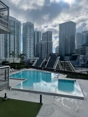 350 S Miami Avenue Miami FL 33130