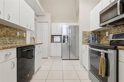 16284 NW 24th Street Pembroke Pines FL 33028