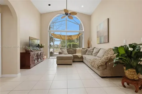 16284 NW 24th Street Pembroke Pines FL 33028