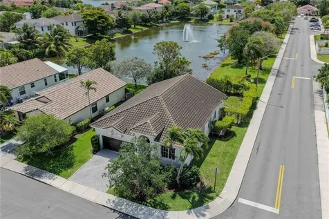 16284 NW 24th Street Pembroke Pines FL 33028
