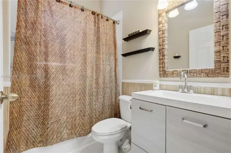 16284 NW 24th Street Pembroke Pines FL 33028