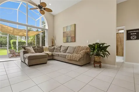 16284 NW 24th Street Pembroke Pines FL 33028