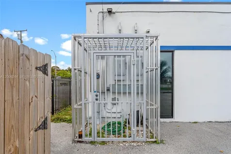 4885 NW 7th Avenue Miami FL 33127
