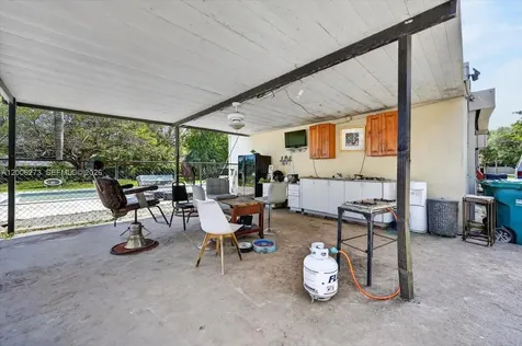 23825 SW 142nd Avenue Homestead FL 33032