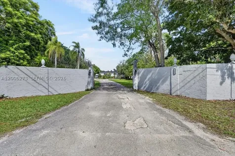 23825 SW 142nd Avenue Homestead FL 33032