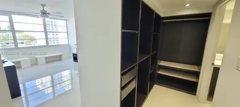 18011 Biscayne Boulevard Aventura FL 33160