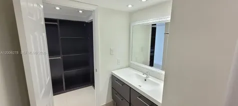 18011 Biscayne Boulevard Aventura FL 33160
