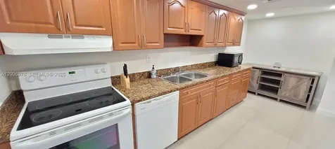 18011 Biscayne Boulevard Aventura FL 33160