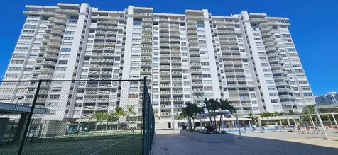 18011 Biscayne Boulevard Aventura FL 33160